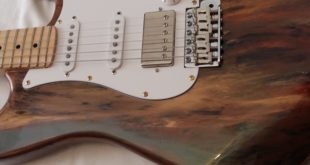 Super Strat Y.G. Rainbow Wood Shmear Finish